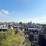 For 4 Near The Apartment *