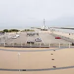 For 4 Near The Nieuwpoort