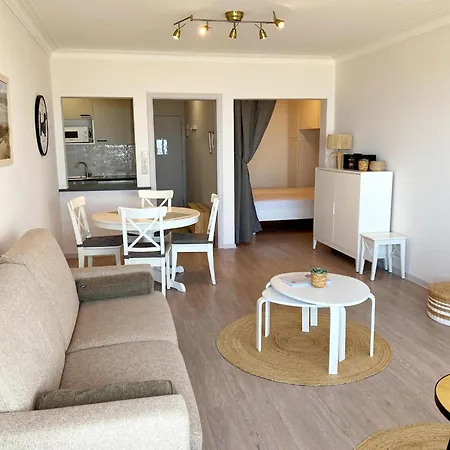 Apartamento For 4 Near The *
