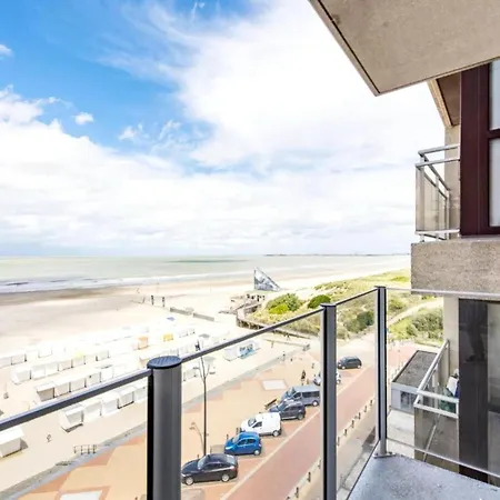 Apartment For 4 Near The